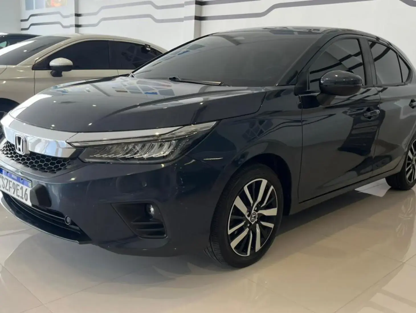 galeria City Hatch touring