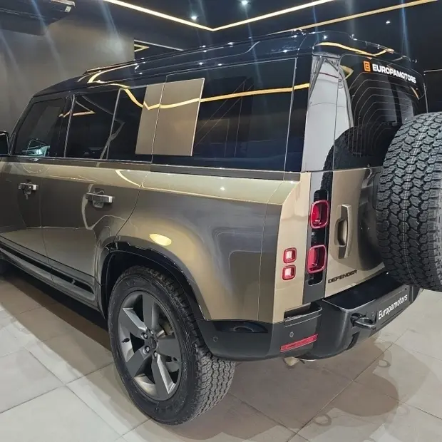Land Rover DEFENDER 3.0 D300 TURBO DIESEL MHEV 110 X-DYNAMIC HSE AWD AUTOMÁTICO