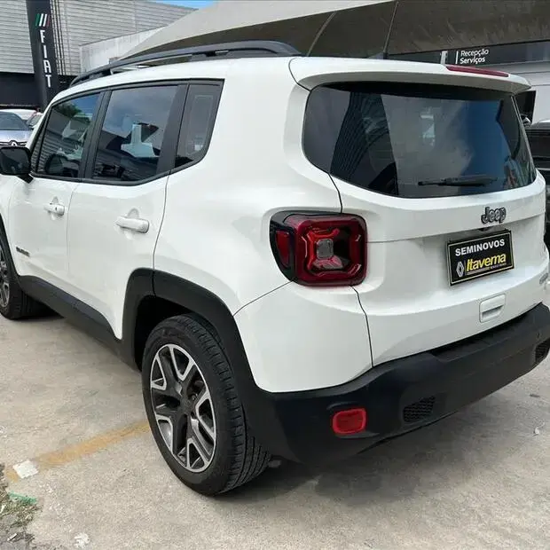 Jeep RENEGADE 1.8 16V FLEX LONGITUDE 4P AUTOMÁTICO