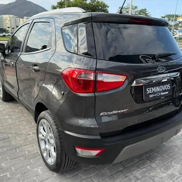 Ford ECOSPORT 1.5 TI-VCT FLEX TITANIUM AUTOMÁTICO