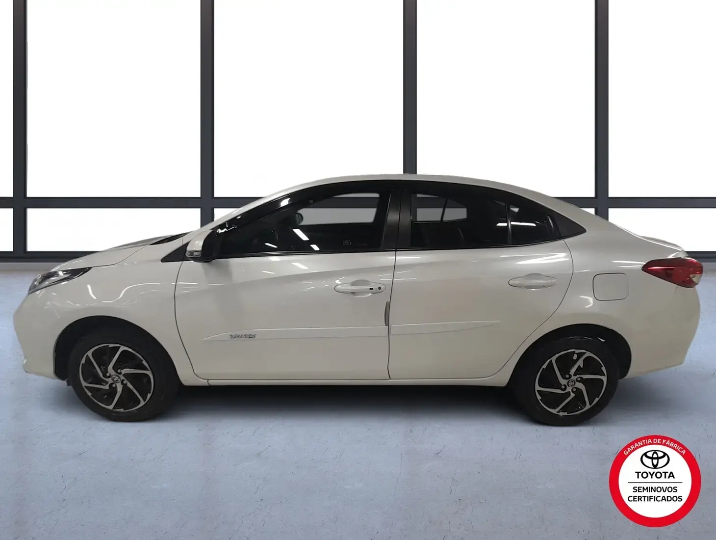 galeria Yaris Sedan