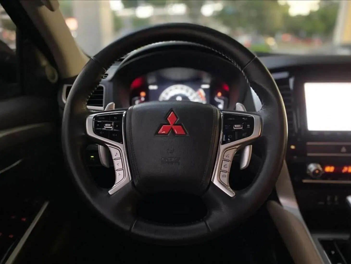 galeria PAJERO SPORT