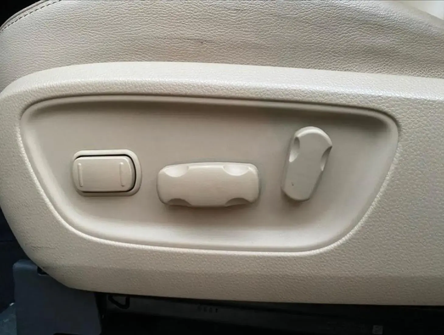 galeria PAJERO SPORT