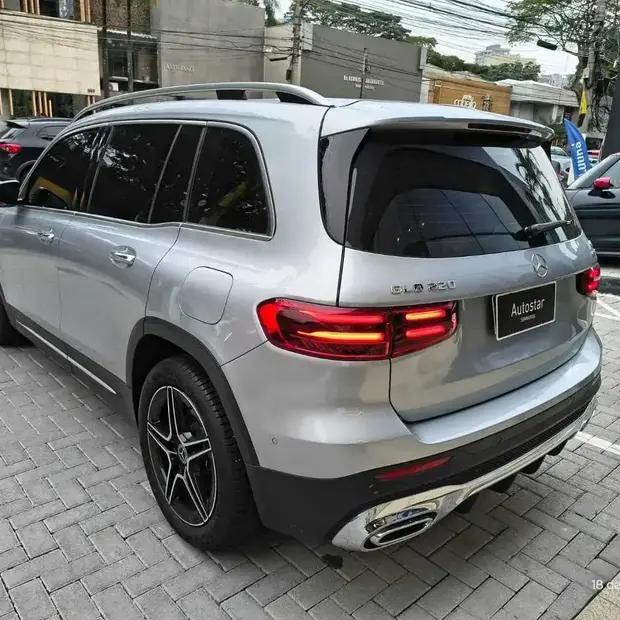 Mercedes Benz GLB 220 4M AMG Line