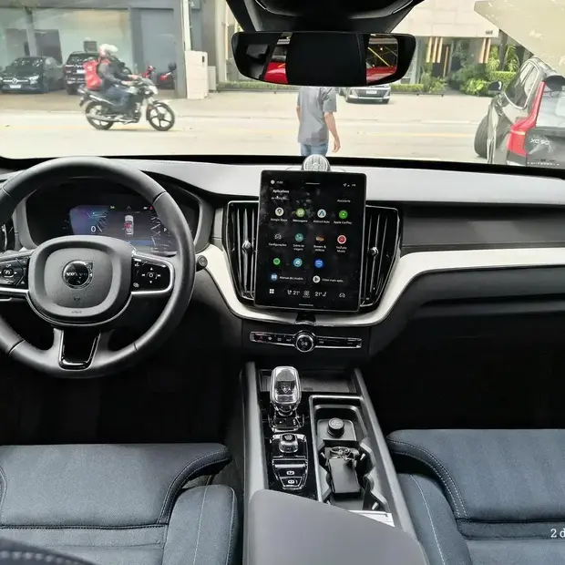 Volvo XC60 Ultra Dark PHEV