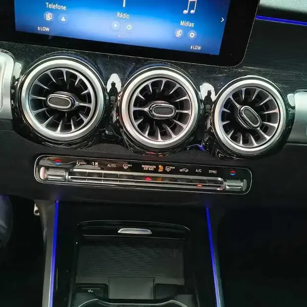 Mercedes Benz GLB 220 4M AMG Line