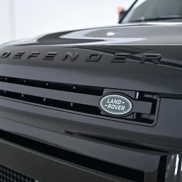 Land Rover Defender 90 S 3.0 Turbodiesel (Aut.) (Híb.)