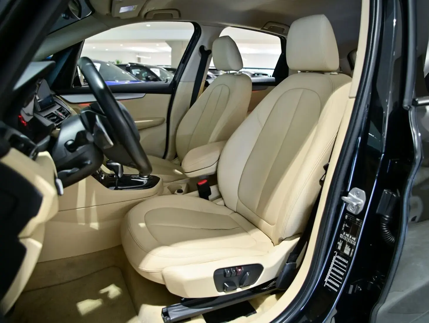 galeria 220i Active Tourer