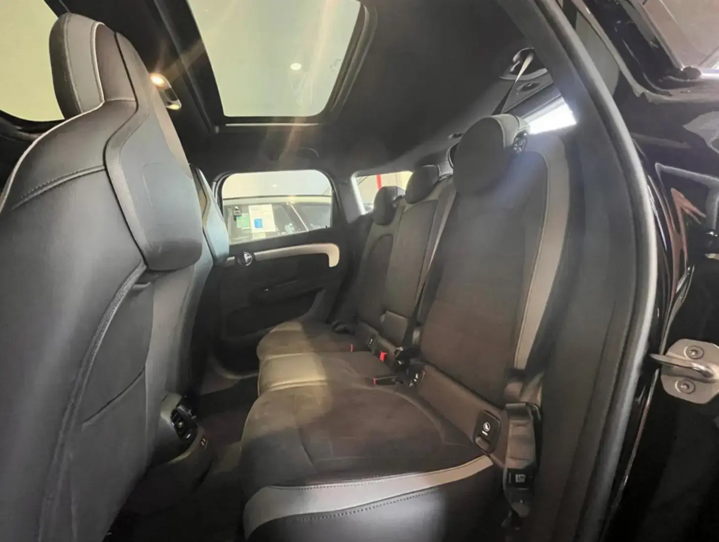 galeria Cooper Countryman