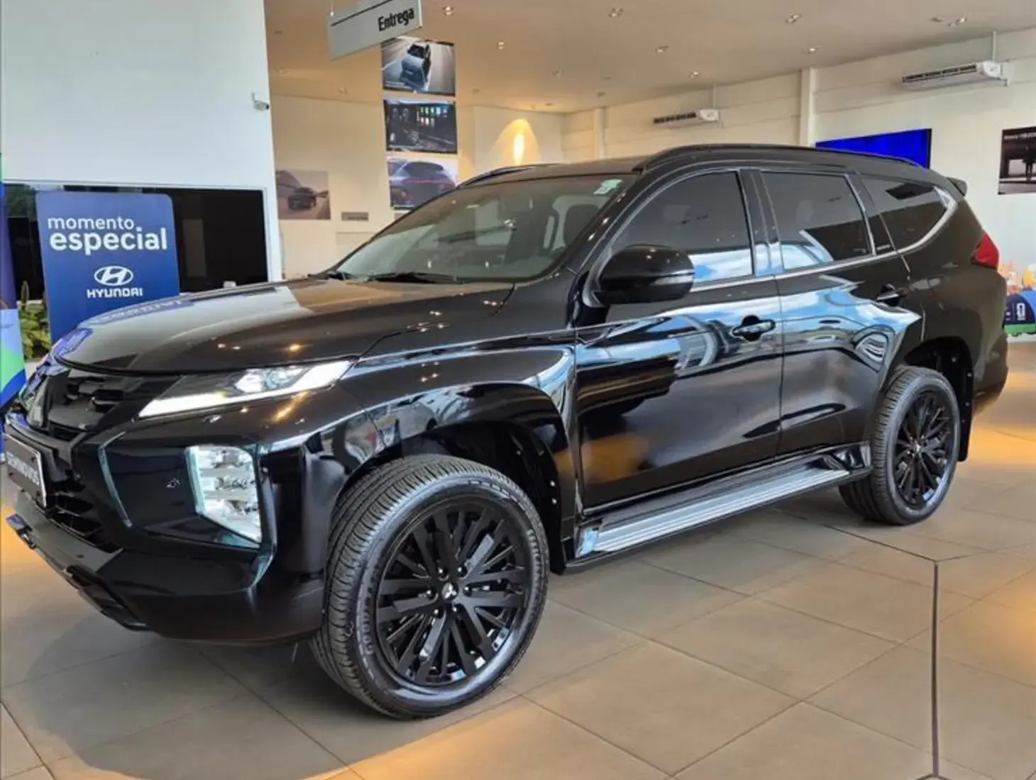 galeria PAJERO SPORT