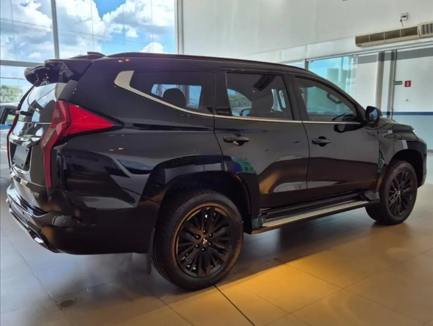 galeria PAJERO SPORT