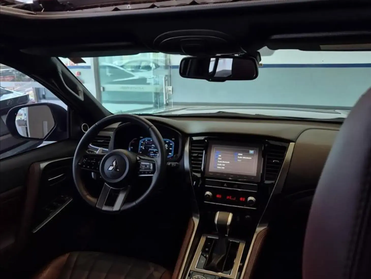 galeria PAJERO SPORT