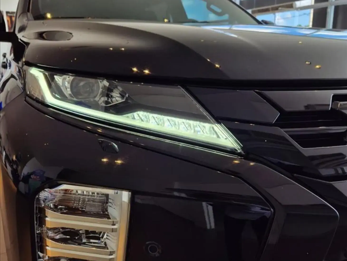 galeria PAJERO SPORT