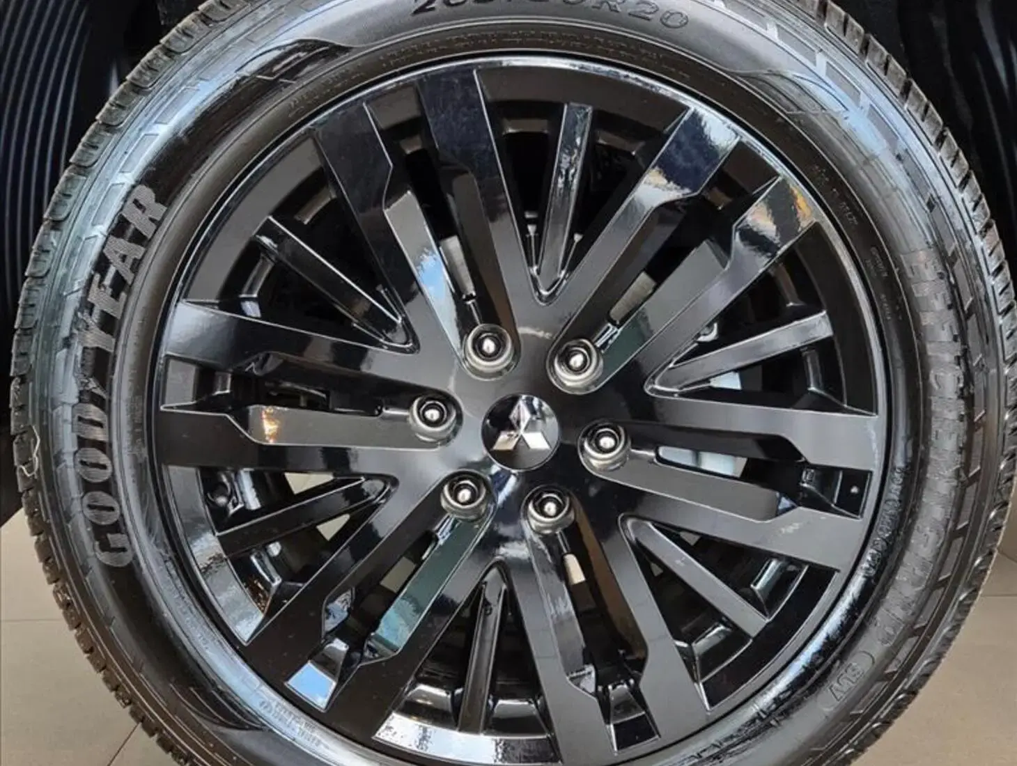 galeria PAJERO SPORT