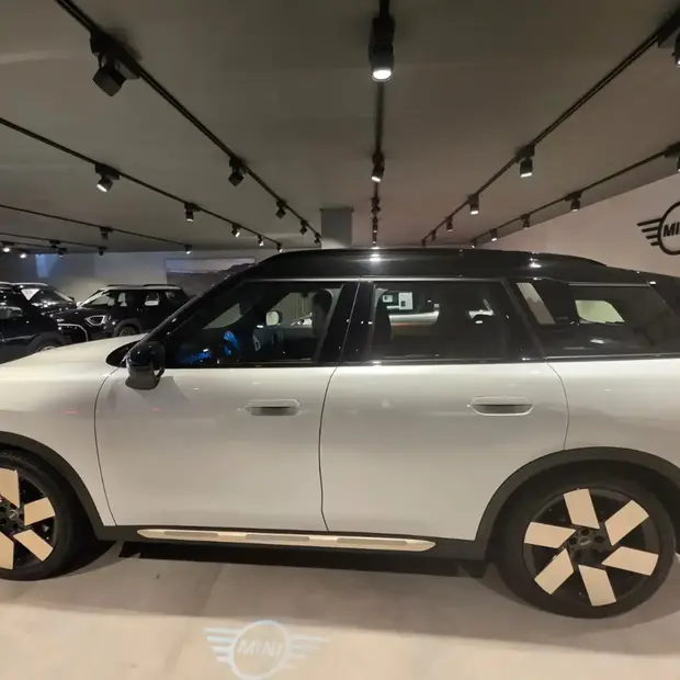 Mini Cooper Countryman SE ALL4 Top