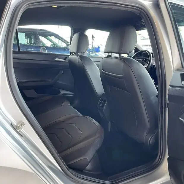 Volkswagem VIRTUS HIGHLINE 200 TSI