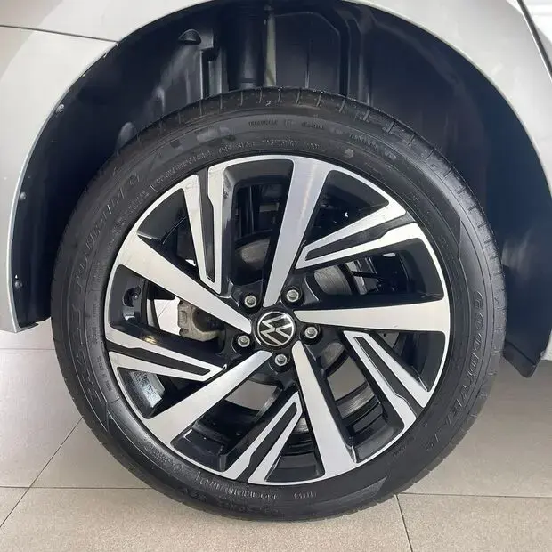 Volkswagem VIRTUS HIGHLINE 200 TSI