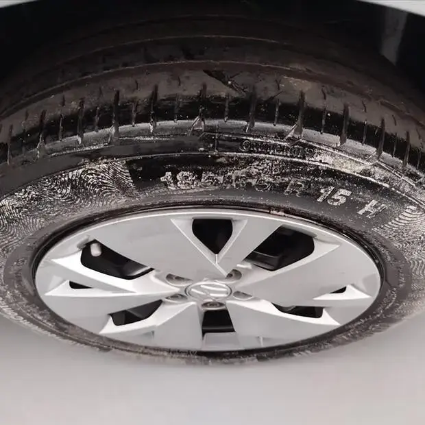 Volkswagen POLO 1.0 MPI MANUAL