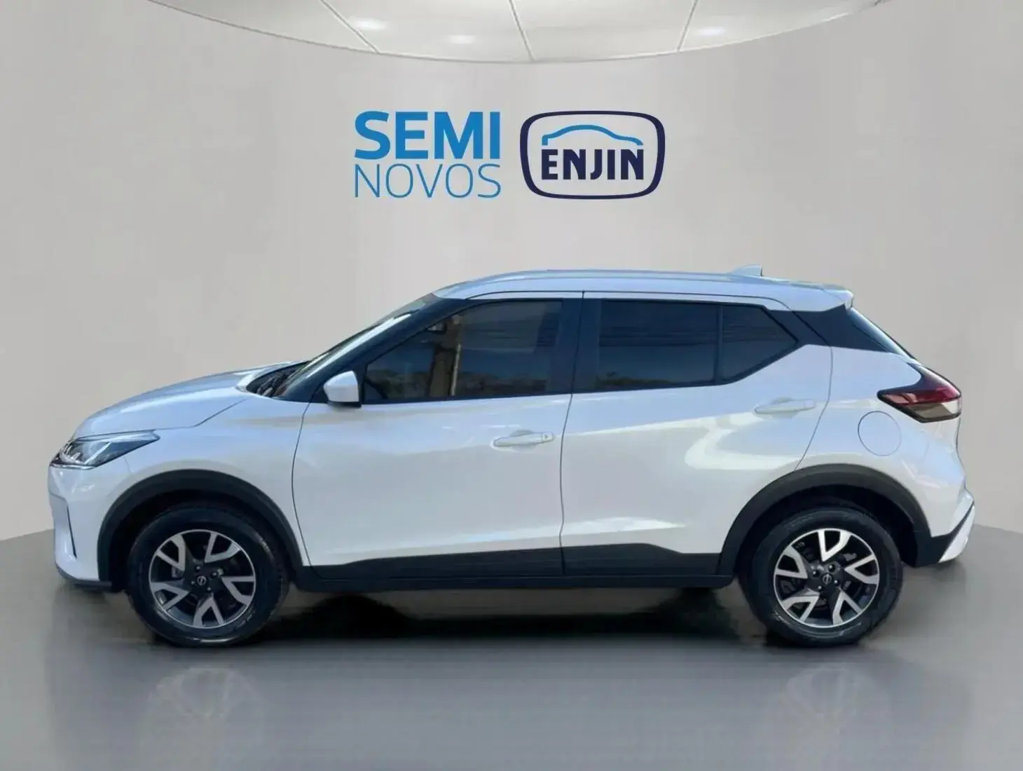 galeria KICKS SENSE CVT