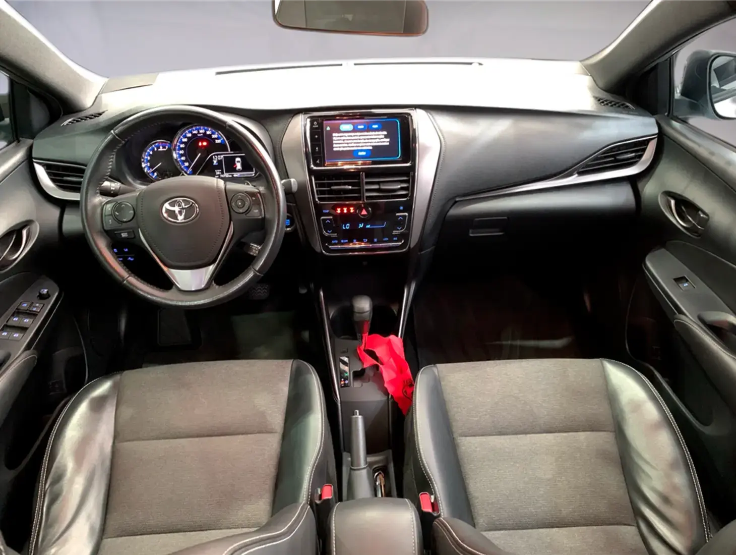 galeria YARIS