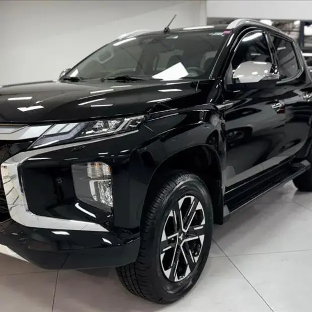 Mitsubishi L200 TRITON 2.4 16V TURBO DIESEL SPORT HPE-S CD 4P 4X4 AUTOMÁTICO