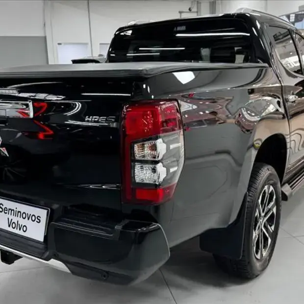 Mitsubishi L200 TRITON 2.4 16V TURBO DIESEL SPORT HPE-S CD 4P 4X4 AUTOMÁTICO
