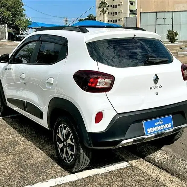 Renault KWID 1.0 12V SCE FLEX OUTSIDER MANUAL