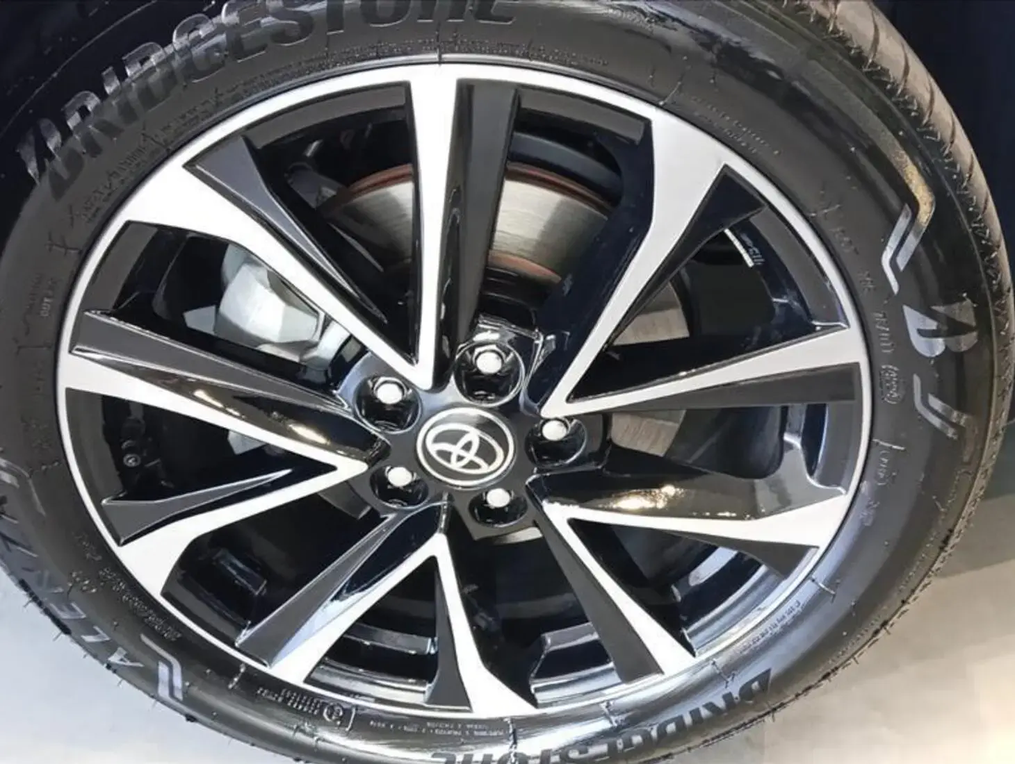 galeria COROLLA CROSS