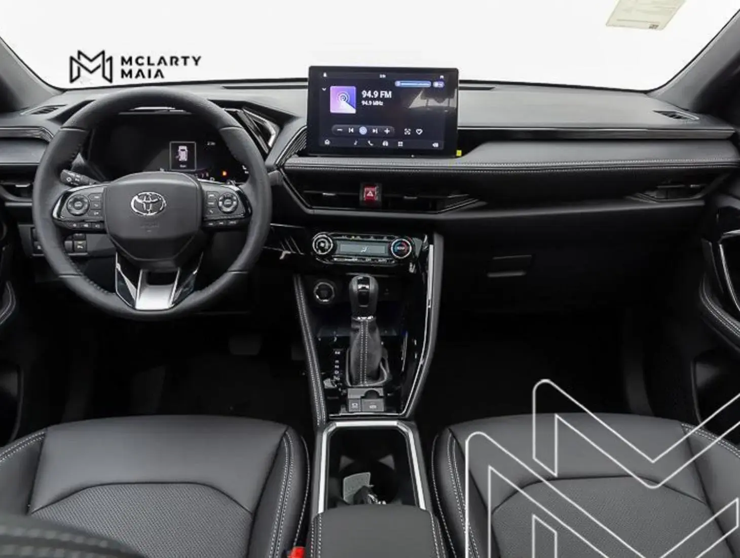 galeria YARIS CROSS