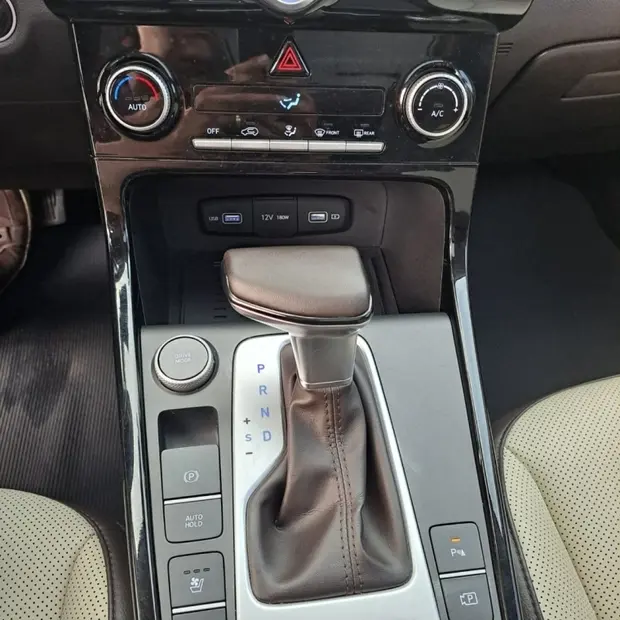 Hyundai CRETA 2.0 FLEX ULTIMATE AUTOMÁTICO