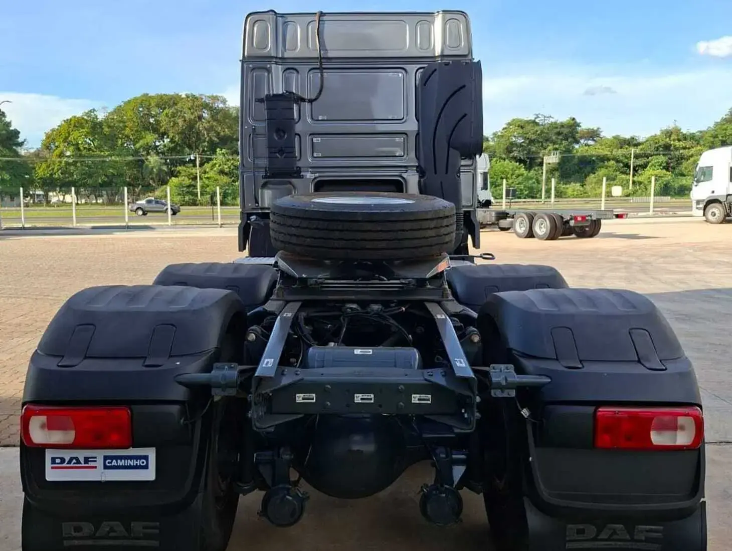 galeria DAF XF FTT 530 6x4