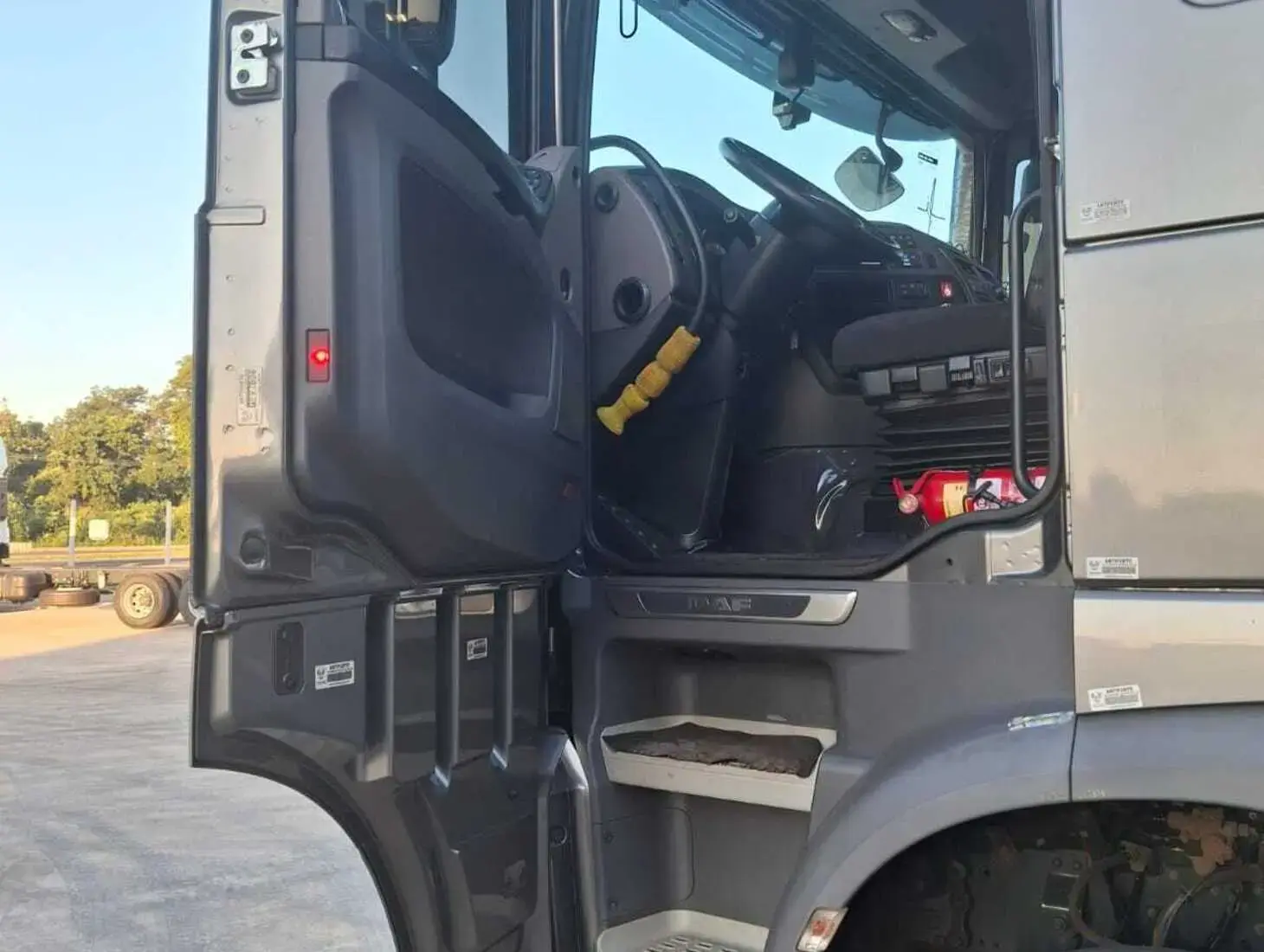 galeria DAF XF FTT 530 6x4