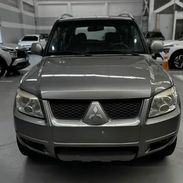 Mitsubishi PAJERO TR4 2.0 4X2 16V 140CV FLEX 4P AUTOMÁTICO