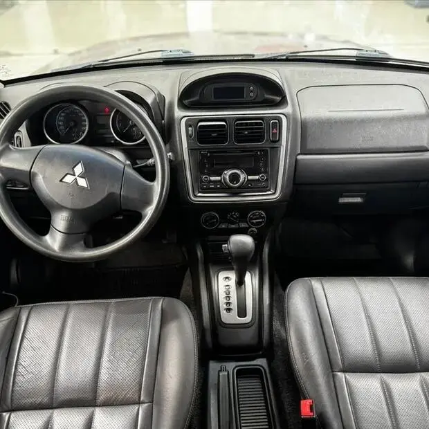 Mitsubishi PAJERO TR4 2.0 4X2 16V 140CV FLEX 4P AUTOMÁTICO
