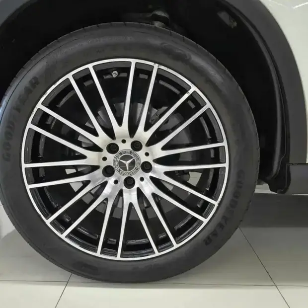 Mercedes Benz Classe GLC 300 AMG L. Cou. 4M 2.0 TB Aut. (Híb)