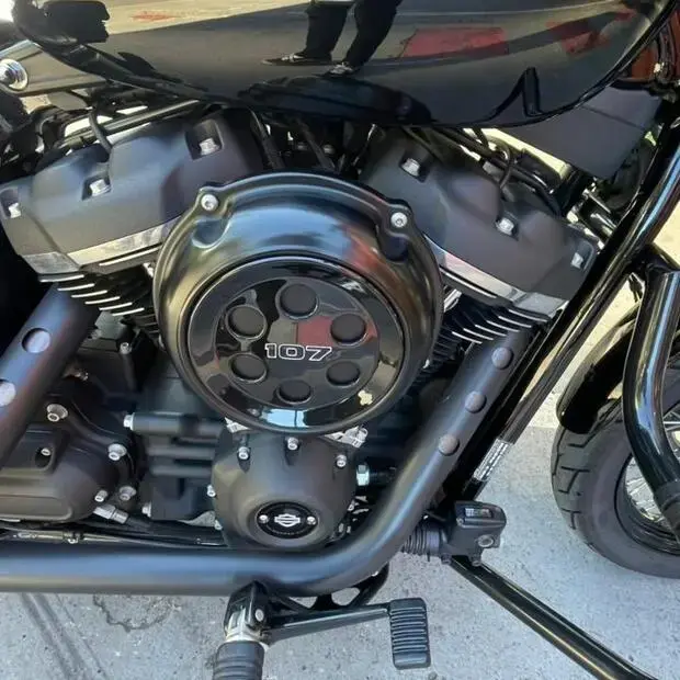 Harley Davidson Softail Street Bob