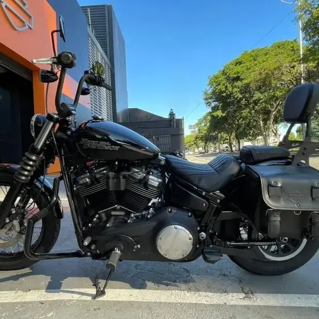 Harley Davidson Softail Street Bob