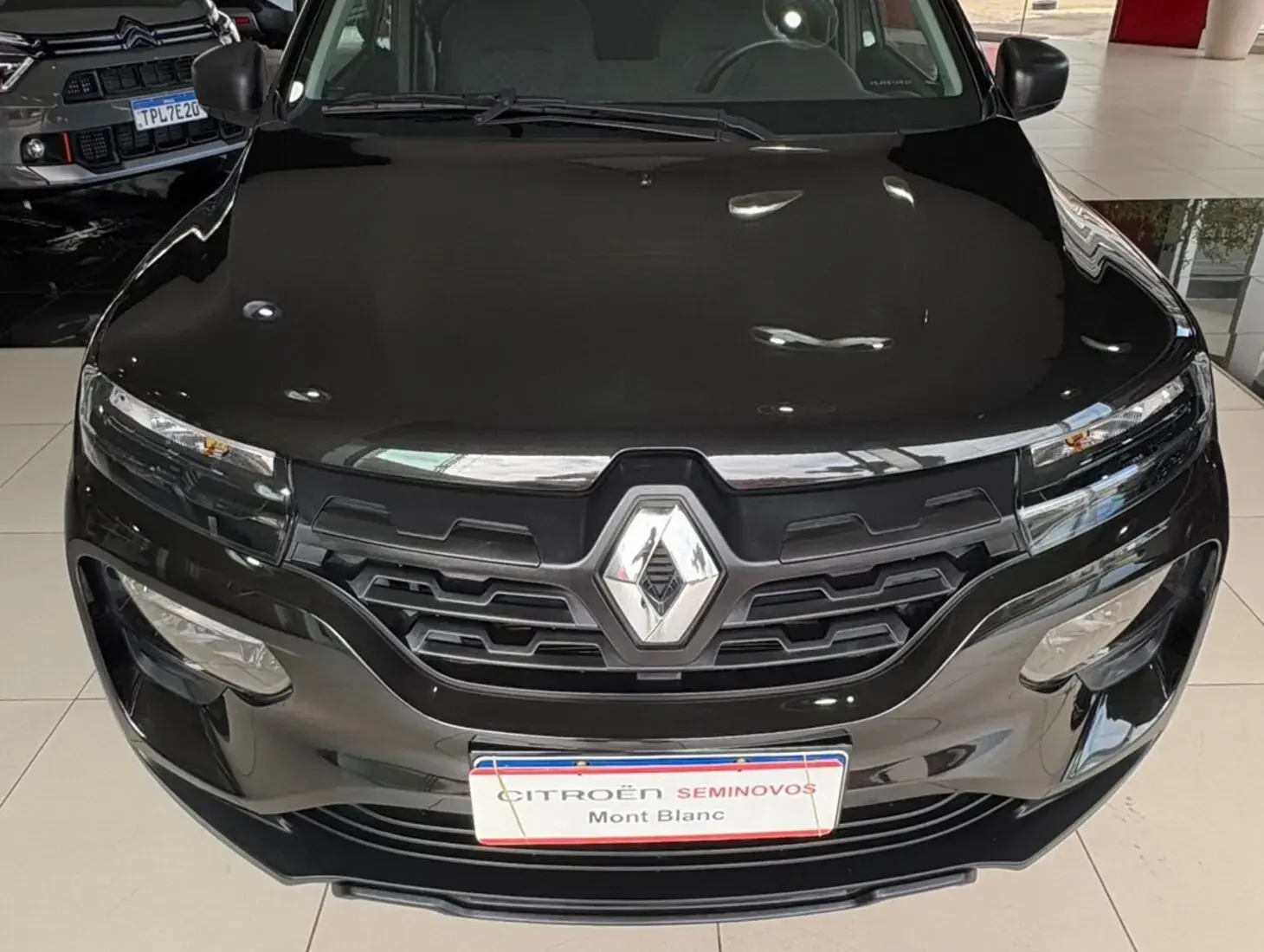 galeria KWID ZEN 1.0 MT