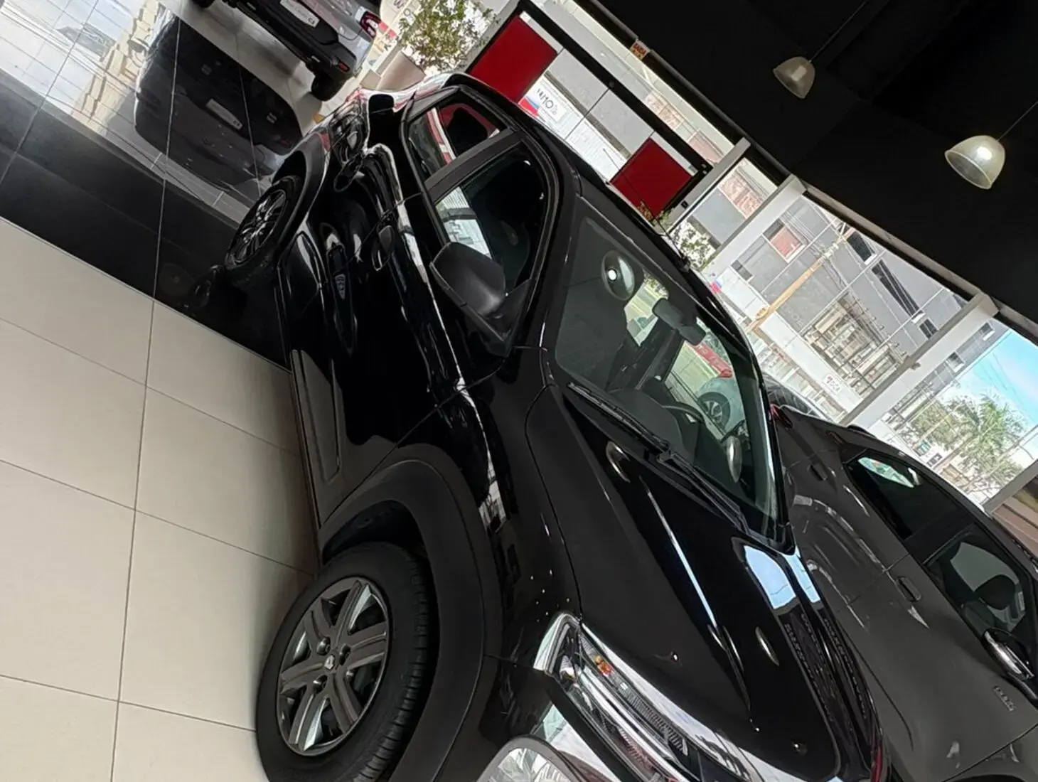 galeria KWID ZEN 1.0 MT