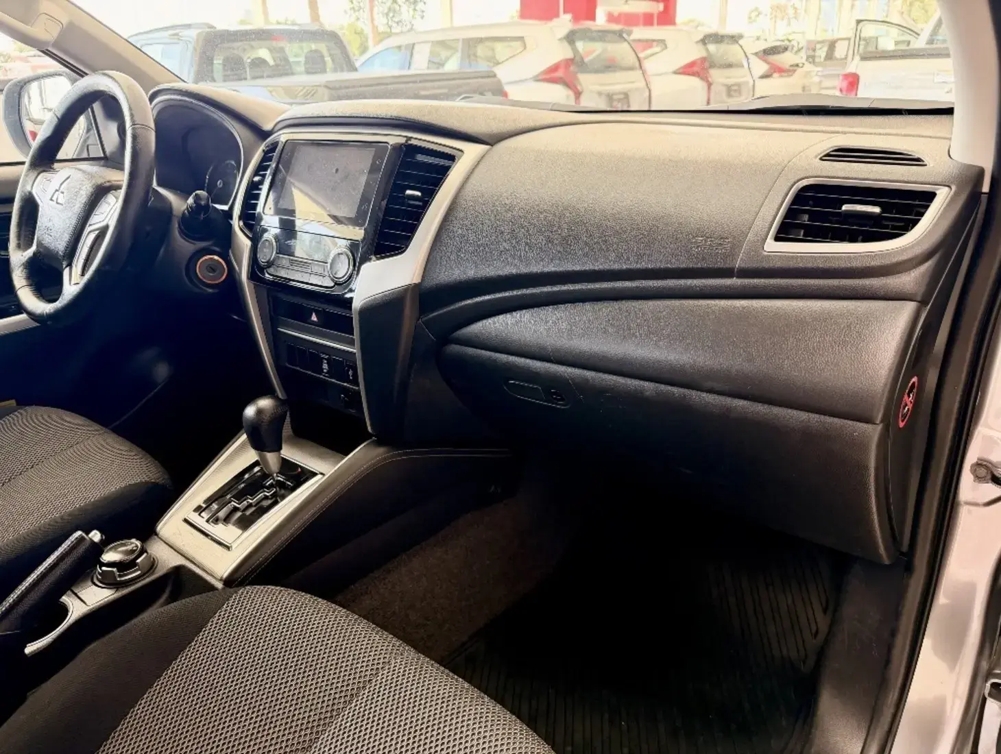 galeria L200 TRITON