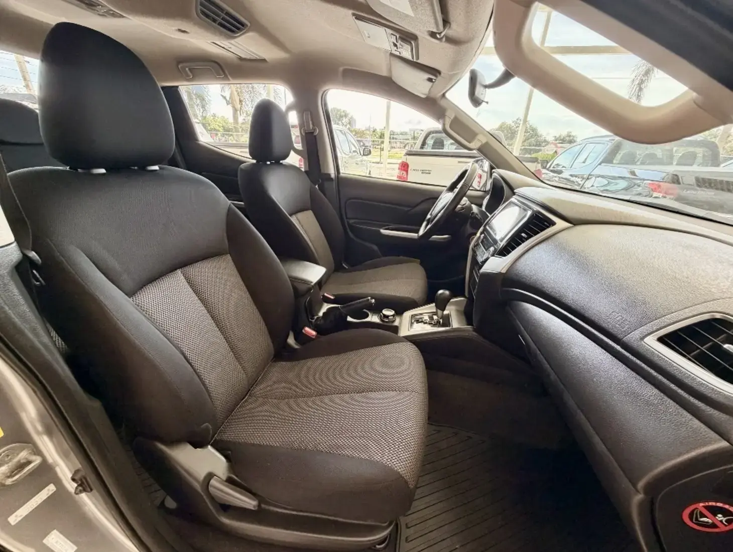 galeria L200 TRITON