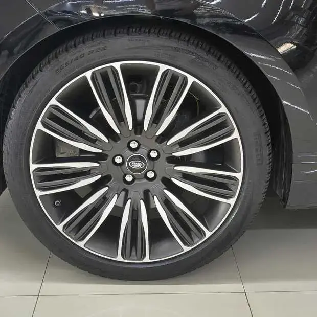 Land Rover Range Rover Velar 3.0 V6 S/C R-Dynamic HSE 4WD