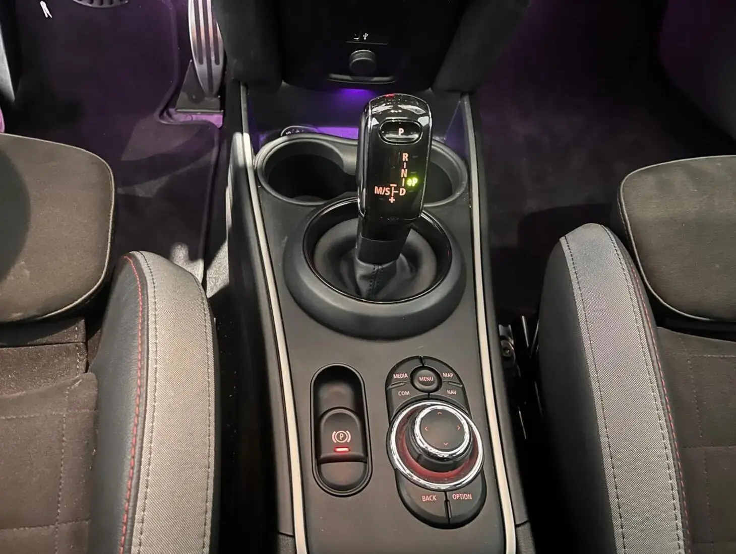 galeria Cooper Countryman