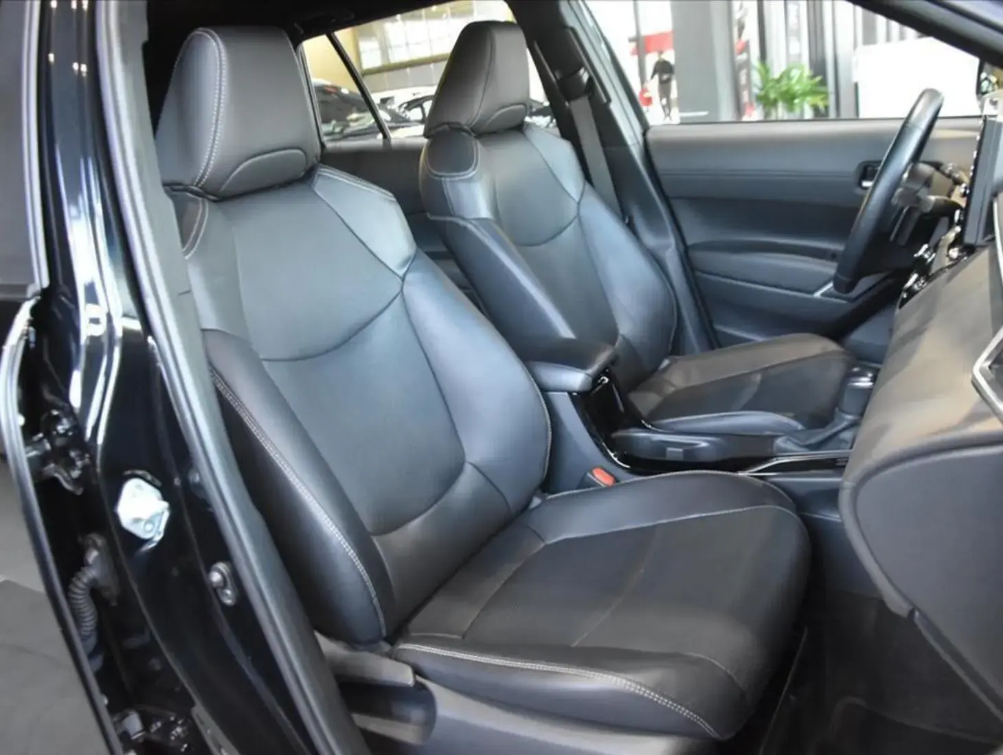 galeria COROLLA CROSS