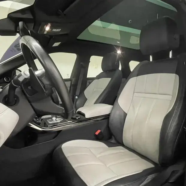 Land Rover Range Rover Evoque R-DYNAMIC SE AWD FLEX