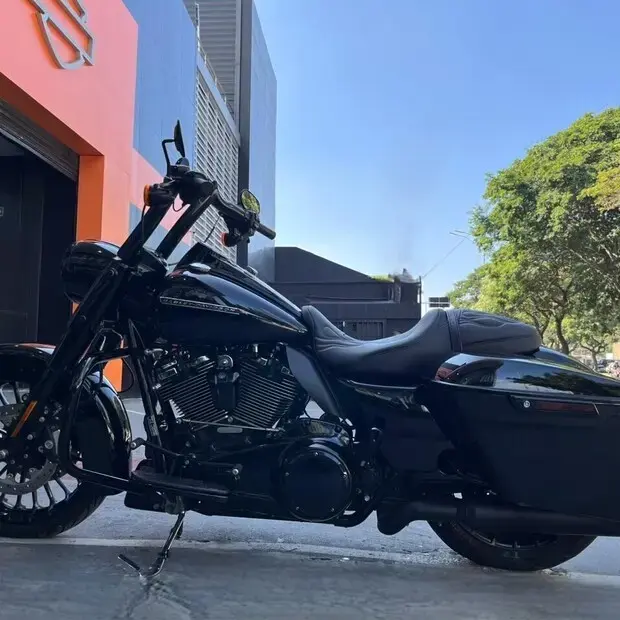 Harley Davidson Road King Special FLHRXS ROAD KING SPECIAL FLHRXS