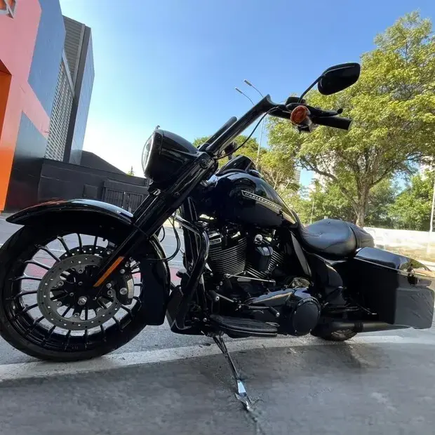 Harley Davidson Road King Special FLHRXS ROAD KING SPECIAL FLHRXS