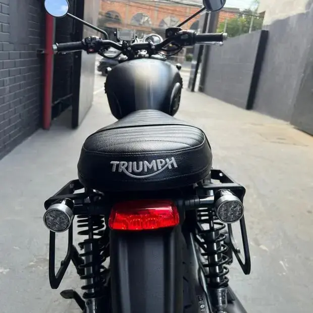 Triumph Bonneville T120 T120 Ace