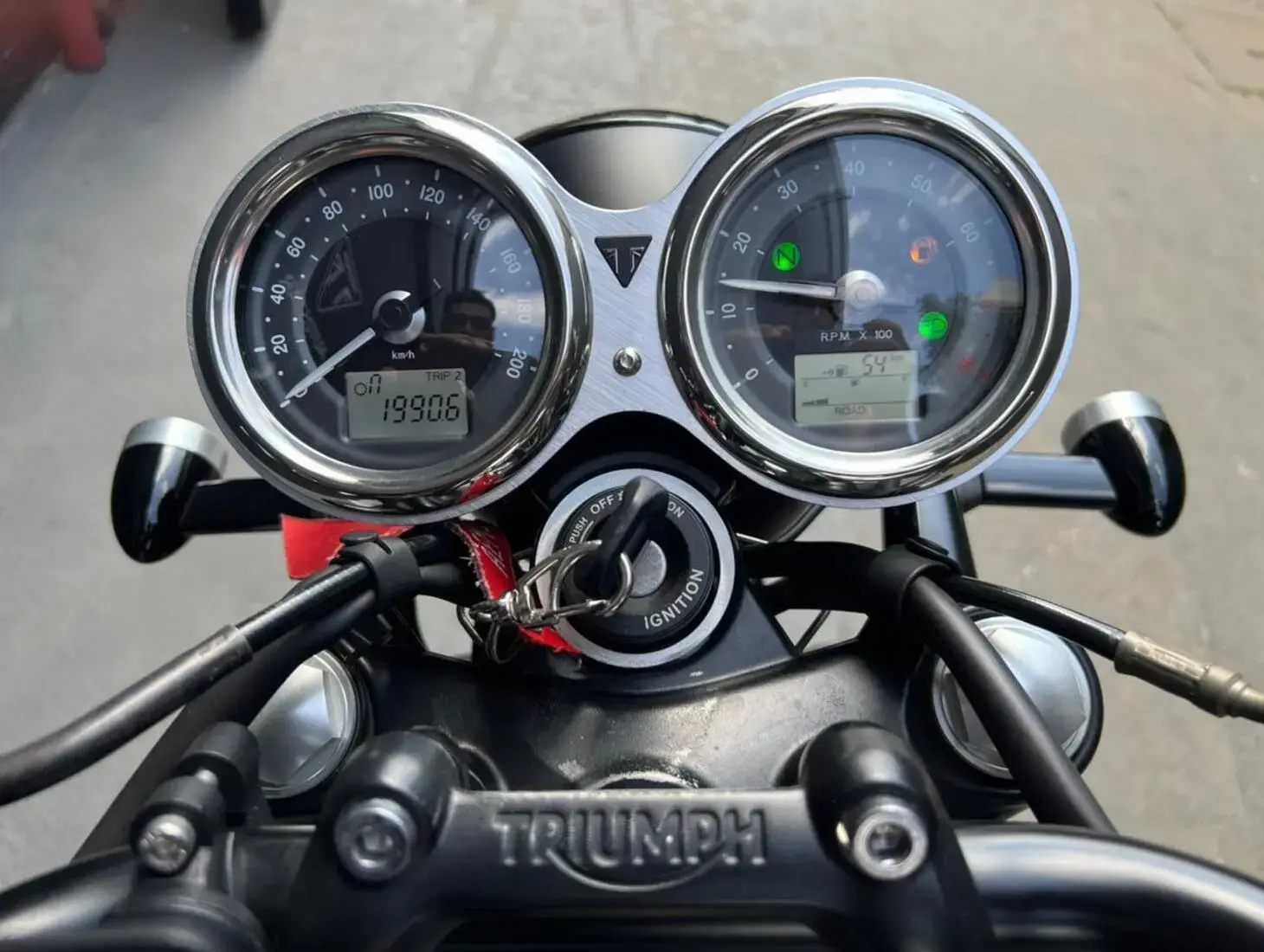 galeria Bonneville T120