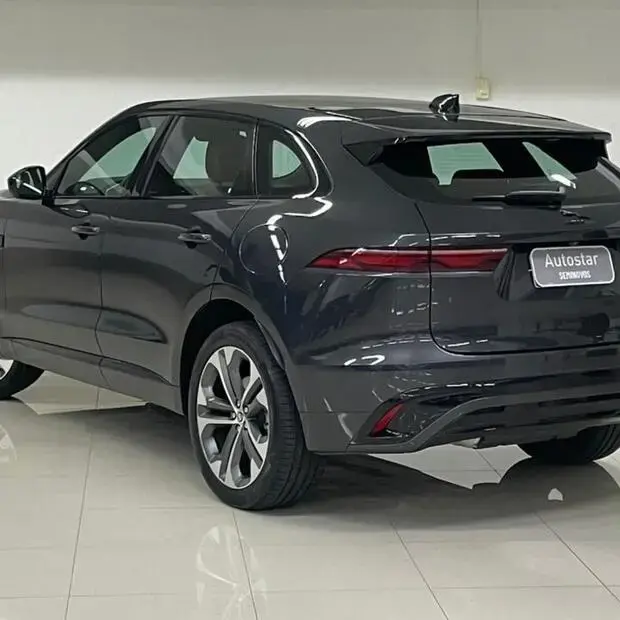 Jaguar F-Pace 2.0 R-Dynamic SE 404cv (Híbrido)